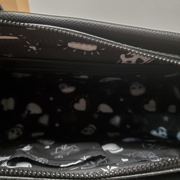 Betsey Johnson Quilted black skull tote with removable pouch - Picture 7 of 8